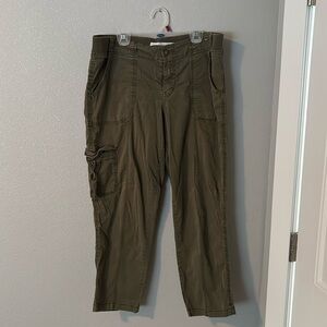 Women’s Green Capris Size 12